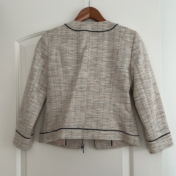 White House Black Market Jacket and Skirt SET - Picture 7 of 16